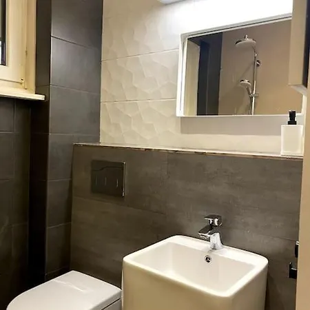 Mosh Studio Apartment